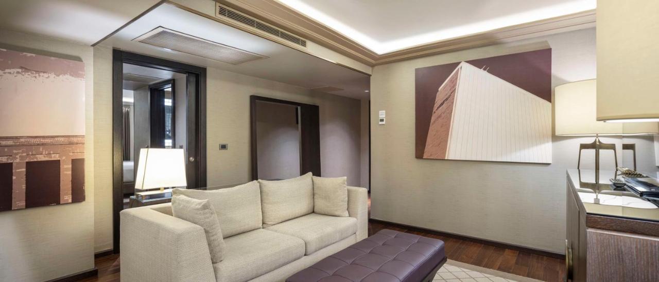 Отель Ankara Hiltonsa Экстерьер фото