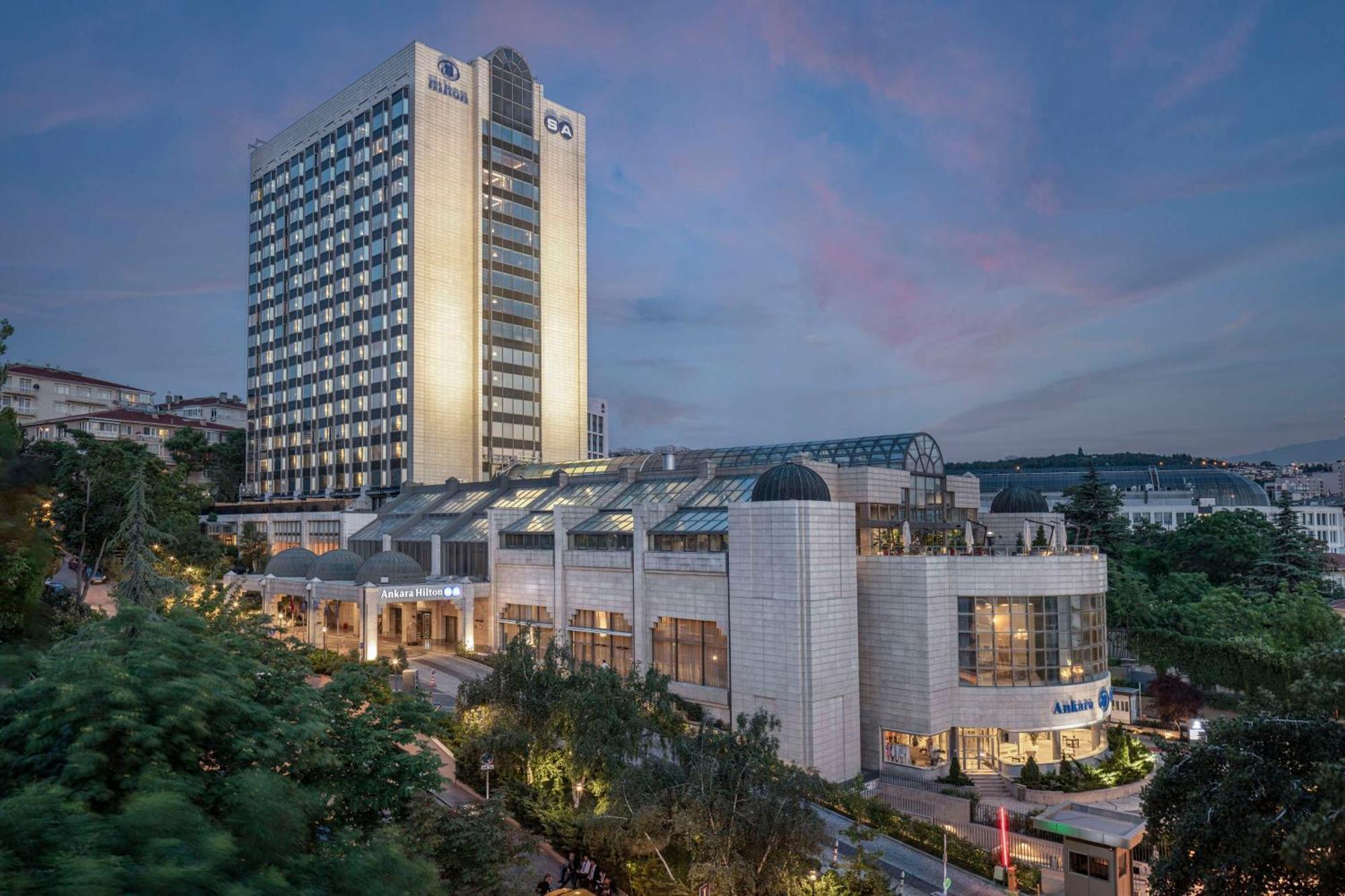 Отель Ankara Hiltonsa Экстерьер фото